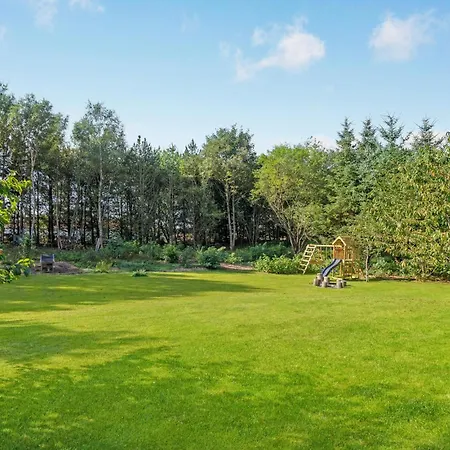 3 Bedroom Stunning In Prázdninový dům *